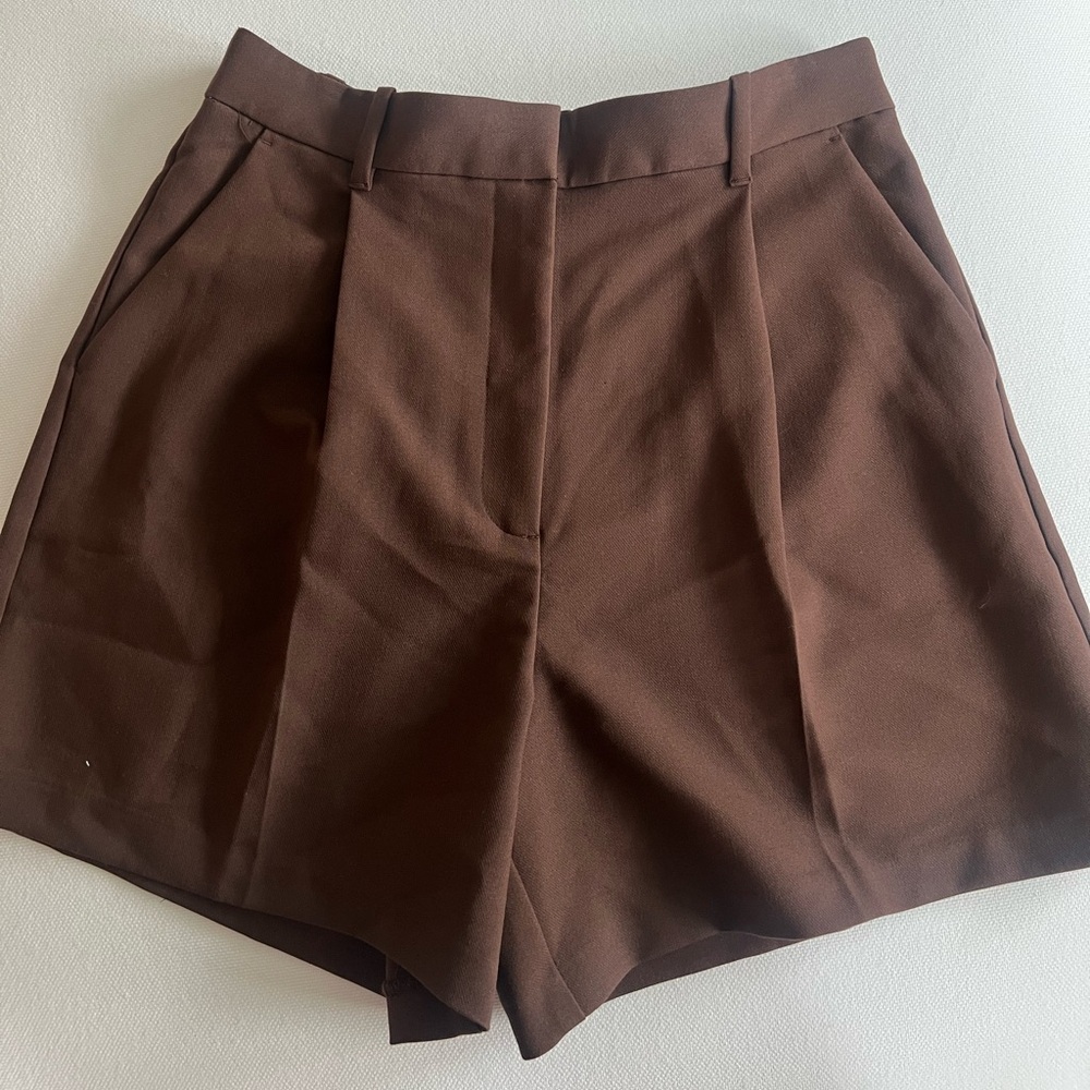 Abercrombie & Fitch Chocolate Brown High-Rise Tailored Shorts